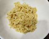 Foto langkah ke 8 dari resep Ramen Gulai Topping Telur Udang.