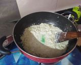 A picture of step 4 of Lauki ka Halwa.