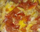 Foto del paso 2 de la receta: Revuelto de tomate, morrón y huevo. Fácil y práctico