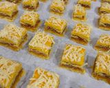 Gambar langkah 5 resipi Tart Nenas Cheese Bar.