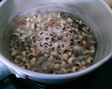 Foto langkah ke 1 dari resep Sambal Goreng Cecek Tempe Kacang Tolo.