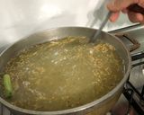 Foto del paso 1 de la receta: Arroz con ajonjolí negro, mollejas al ajillo y cubios gratinados al horno
