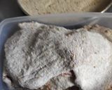 Foto del paso 2 de la receta: Milanesas caseritas con ensalada de papas huevos duros mayonesa