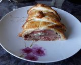 Foto del paso 7 de la receta: Solomillo de cerdo albardado con hojaldre, jamón, queso la peral