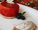 Foto del paso 17 de la receta: Mousse de frutos rojos, glaseado espejo y helado de nuez