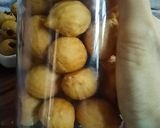 Foto langkah ke 8 dari resep (536) Soes Kering Crunchy isi Coklat.