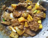 Foto langkah ke 6 dari resep Semur Daging Kering.