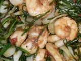 Tumis bawang rambut udang