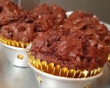 Foto langkah ke 6 dari resep Banana Chocolate Muffin Super Moist.