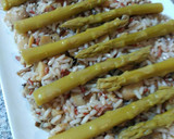 Foto del paso 3 de la receta: Ensalada de arroz con champiñones y espárragos trigueros