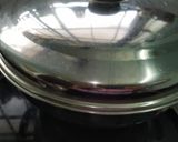A picture of step 8 of Kanchipuram idli.