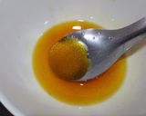 Hình bước làm 2 của món Trứng cút rim nước mắm