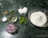 মিনি মোঘলাই পরোটা রেসিপির ধাপ 1 ছবি