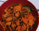 Foto langkah ke 5 dari resep Tumis sosis paprika.
