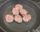 Foto del paso 3 de la receta: Tournedo de cerdo con salsa de cerezas