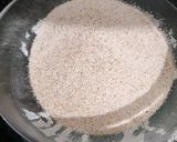 सूजी का उपमा (बच्चों का लिए हेल्दी और टेस्टी लंचबॉक्स) रेसिपी चरण 2 फोटो