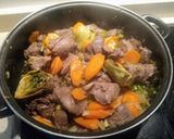 Foto del paso 4 de la receta: Corzo en salsa con verduras