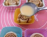 Foto langkah ke 5 dari resep Cinnamon Roll Bread Pudding | Puding Roti Tawar Gulung KayuManis.