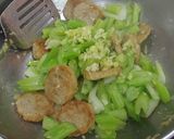 潮汕豬肉條炒西芹的食譜步驟4照片
