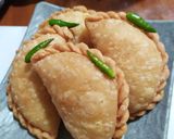Foto langkah ke 8 dari resep Pastel Renyah Tanpa Telur dan Bisa Frozen.