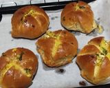 Foto langkah ke 6 dari resep Garlic Cheese Bread.