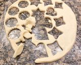 Foto del paso 7 de la receta: Mantecados hojaldrados con manteca