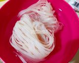 Foto langkah ke 1 dari resep Mie Tiau (Kwetiau) Goreng.