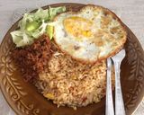 Foto langkah ke 6 dari resep Nasi goreng abon tuna sederhana.