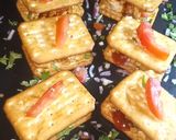 A picture of step 5 of Tuc chicken sandwich 💕ٹک چکن سینڈوچ💕.