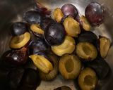 A picture of step 1 of Quick plum and vanilla compote.