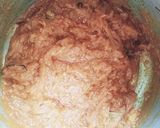 A picture of step 2 of Paya curry with tandoori roti.