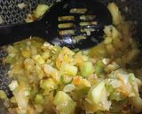 Foto del paso 2 de la receta: Revuelto de zapallitos con verduritas