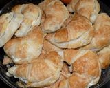 Foto del paso 9 de la receta: Media-lunas rellenas con queso y dulce