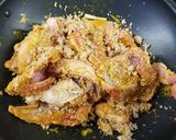 Foto langkah ke 3 dari resep Ayam goreng laos.