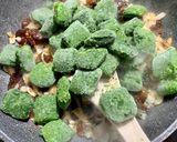 Foto del paso 4 de la receta: Quiche de espinacas congeladas