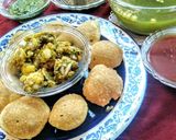 A picture of step 9 of Pani puri.