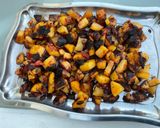 Une image de l'étape 10 de Pommes de terre sautées aux poivrons et oignon rouge.