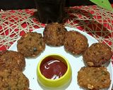 A picture of step 3 of Sabudana Vada.