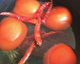 A picture of step 3 of Chilaquiles Rojos.