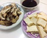 Hình bước làm 1 của món Tàu hủ, nấm kho tiêu