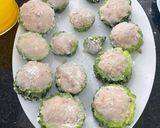 Foto del paso 4 de la receta: Balsamina rellena de pescado (comida china)