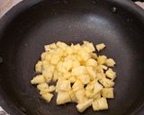 A picture of step 3 of Pineapple Halwa/Pineapple kesari.