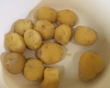 Foto langkah ke 1 dari resep Stik Kentang Keju.