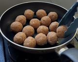 Foto langkah ke 3 dari resep Semur bola daging telur puyuh.