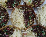 Foto langkah ke 9 dari resep Martabak manis mini.