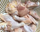 Hình bước làm 1 của món Cánh gà chiên nước mắm