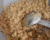 A picture of step 4 of Suji & besan ke ladoo.