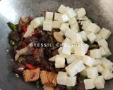 Foto langkah ke 5 dari resep Tumis Ati Ampela & Putih Telur.