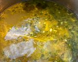 Foto langkah ke 5 dari resep Soto Ayam Kuah Kuning.