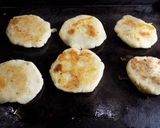 Foto del paso 6 de la receta: Arepas saborizadas con fiambre